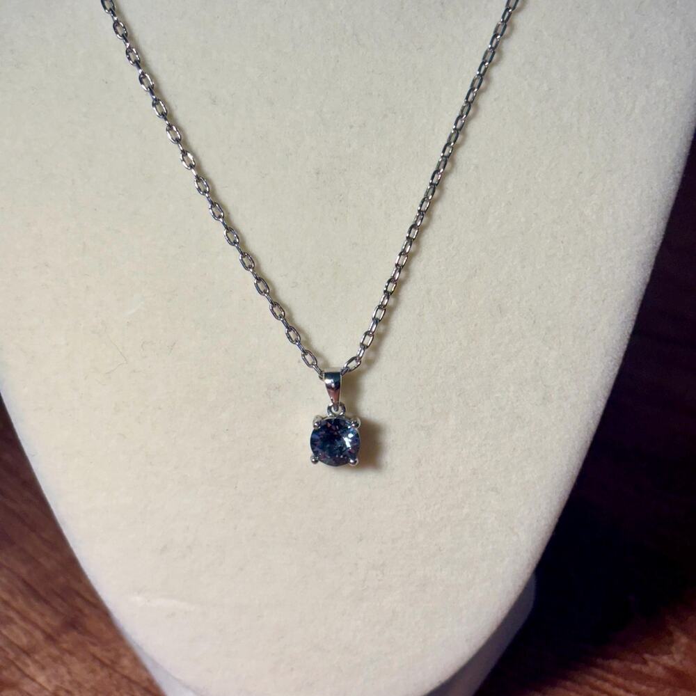 Silver Tone Pendant Necklace with Round Dark Stone – Dainty Minimalist Jewelry